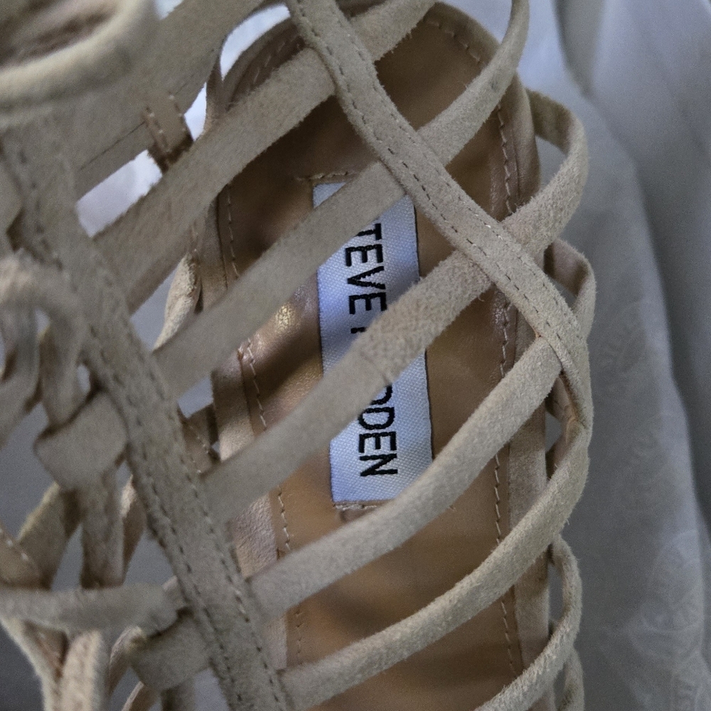 Steve Madden BEAUTIFUL NEW in box cage beige heels sz7M - Picture 6 of 8